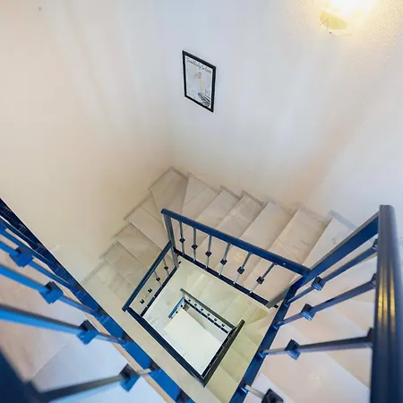 4 Bedroom House Near Marbella Beach 度假居 埃斯特波纳