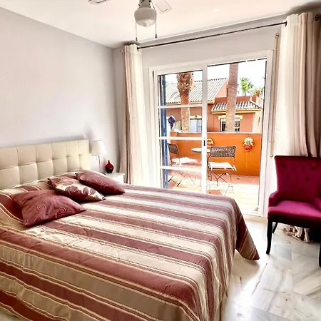 Nyaraló 4 Bedroom House Near Marbella Beach Estepona